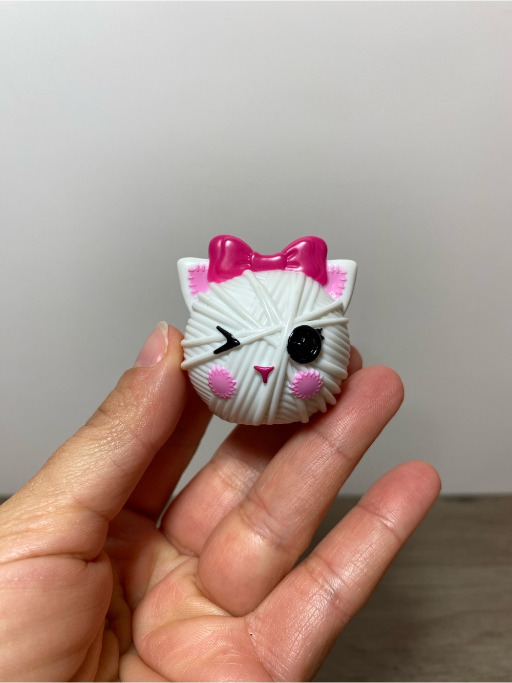 Lalaloopsy Trinket Sparkles Yarn Ball Kitty Pet Toy